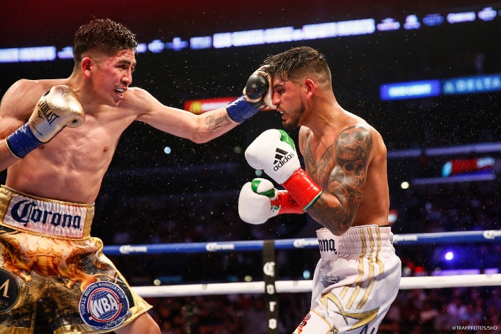 Photos Leo Santa Cruz Beats Abner Mares in a Rematch War Boxing